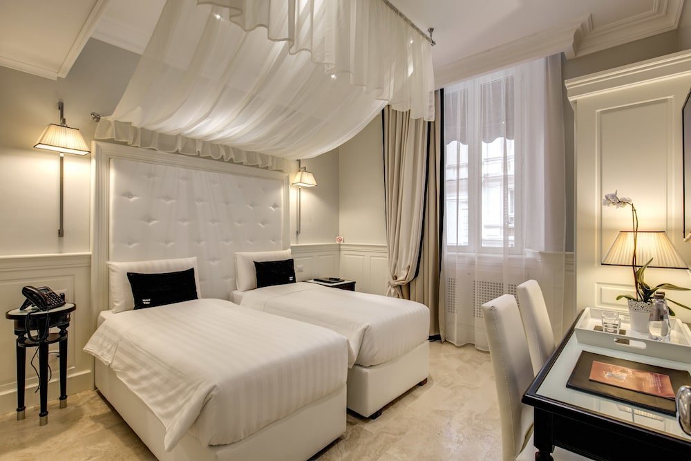 Hotel Tito Room Type - Basic Twin Room