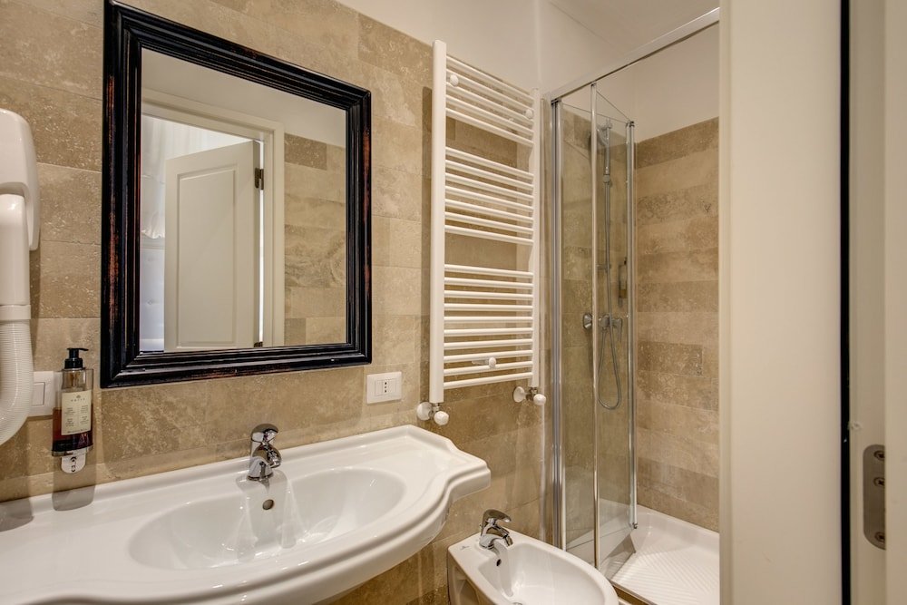 Hotel Tito Room Type - Triple Room