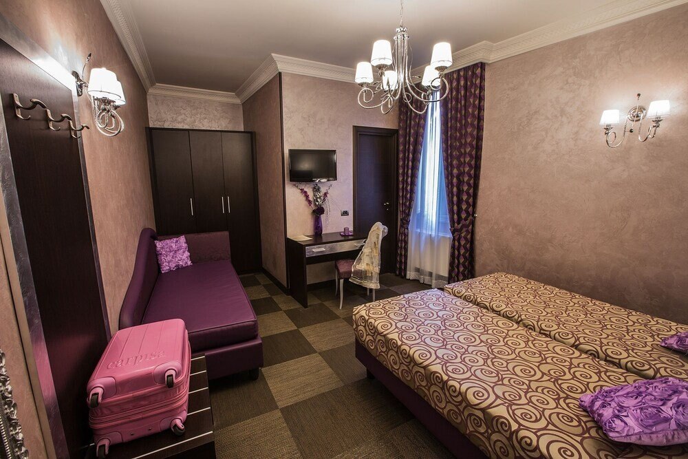 Hotel Romano Room Type - Classic Triple Room Hotel Romano Room Type - Classic Triple Room