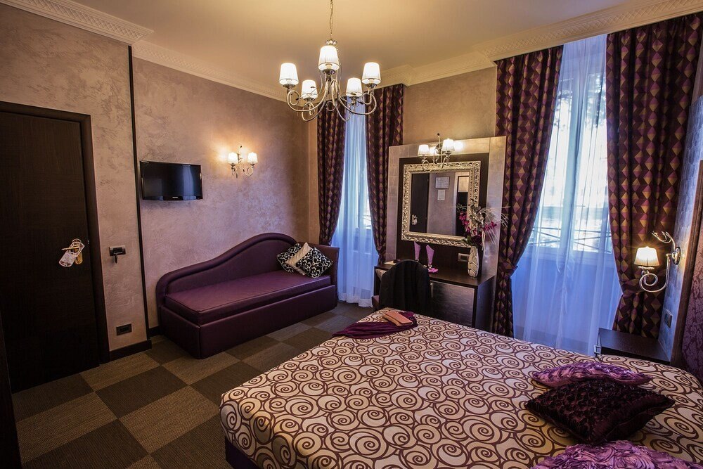 Hotel Romano - Tap to explore photos