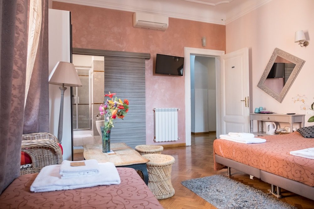 Il Sesto Suites Central Room Type - Design Quadruple Room Il Sesto Suites Central Room Type - Design Quadruple Room
