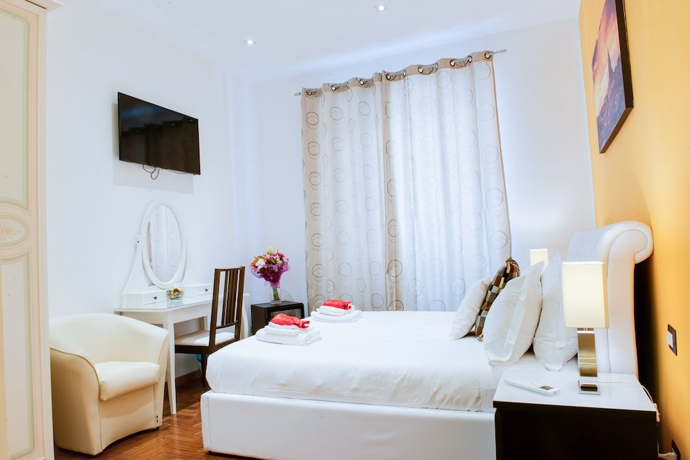 Lh Royal Suites Room Type - Double Room