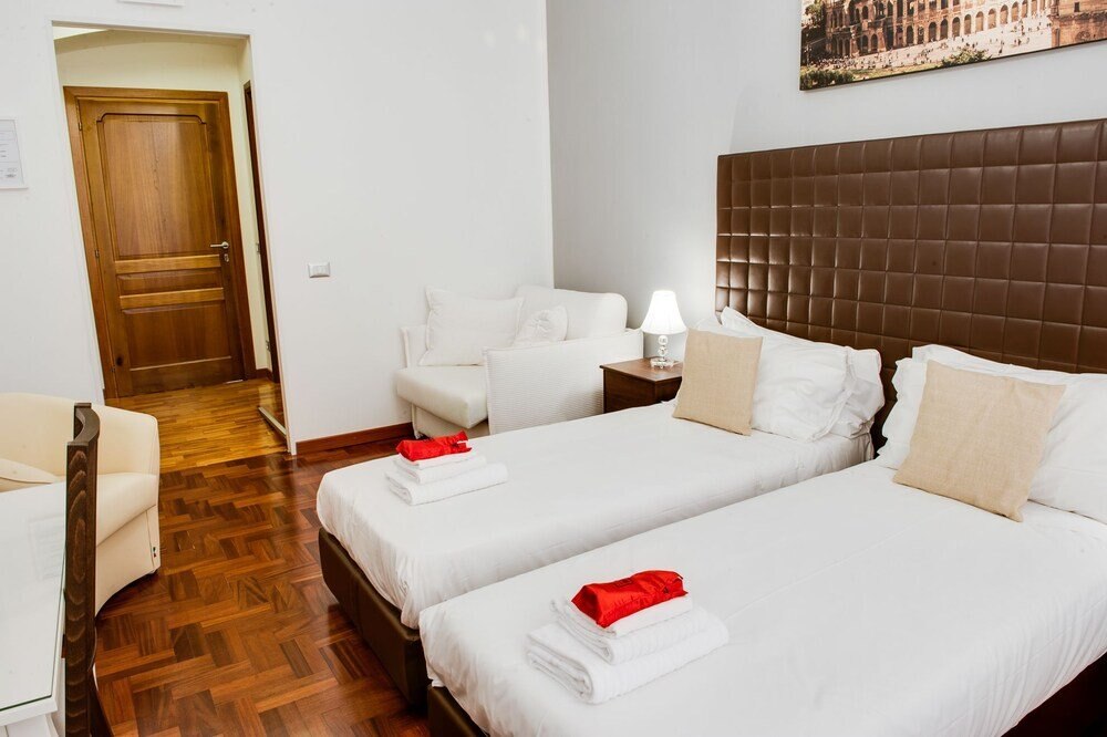 Lh Royal Suites Room Type - Triple Room Lh Royal Suites Room Type - Triple Room