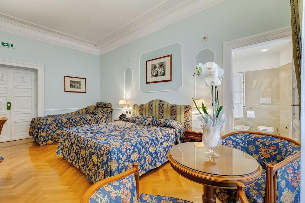 Hotel Cellini Room Type - Junior Suite (3 adults) Hotel Cellini Room Type - Junior Suite (3 adults)
