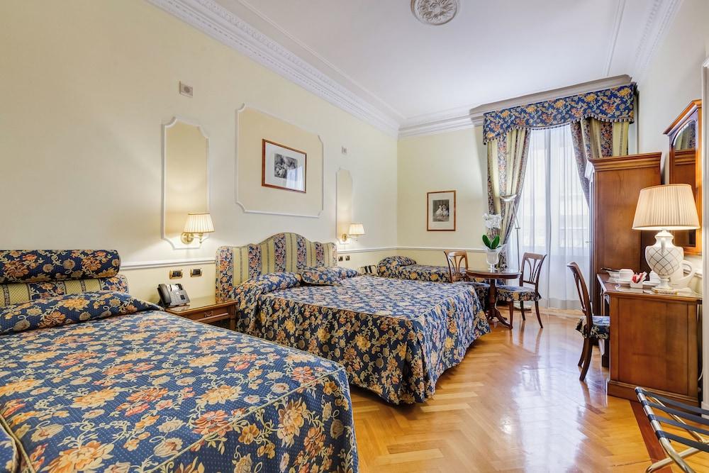 Hotel Cellini Room Type - Superior Quadruple Room