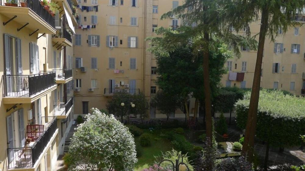Rome Together Guest House - Tap to explore photos
