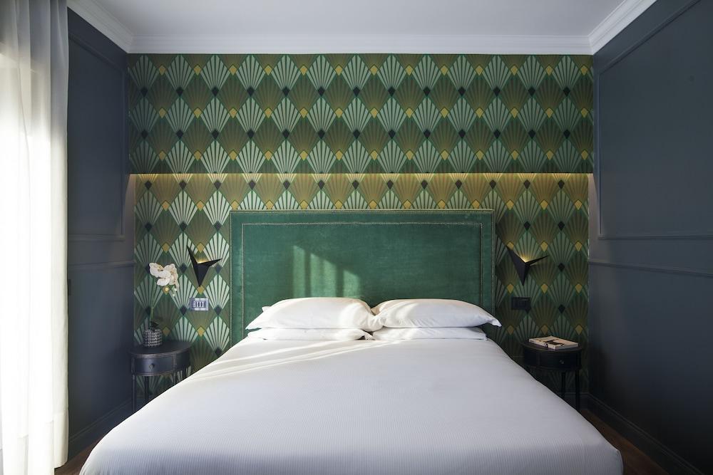 Seven Suites Room Type - Superior Quadruple Room