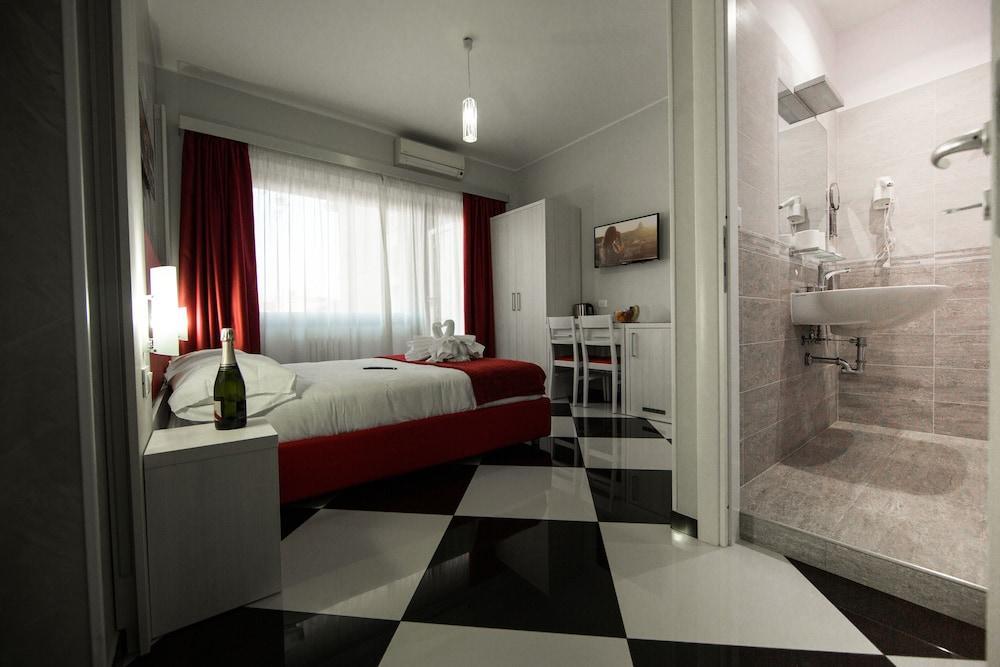 Star of Rome Room Type - City Room