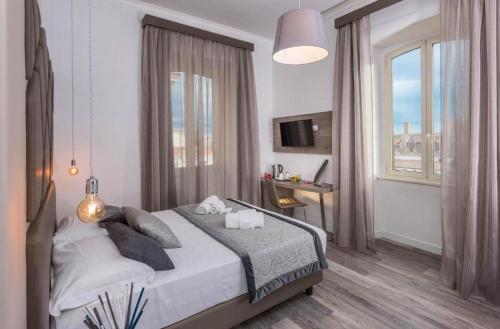 Suite Deal - Tap to explore photos