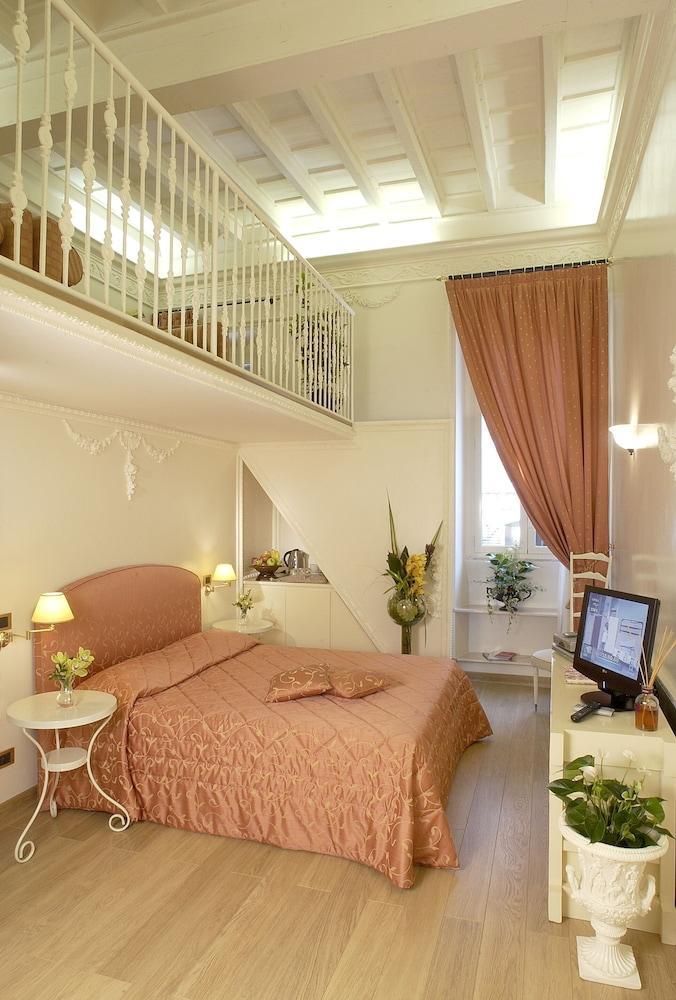 Suites Rome Room Type - Luxury Double Room