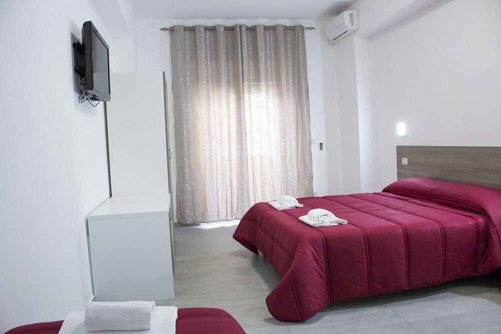 Tiburtina Royal Suites Room Type - Quadruple Room