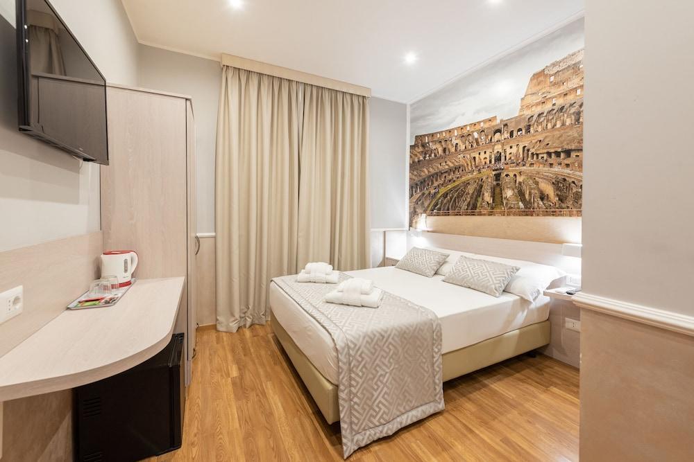 Top Floor Colosseo Room Type - Economy Double Room