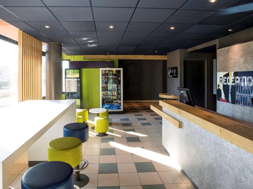 ibis budget Orly Chevilly Tram 7 - Tap to explore photos