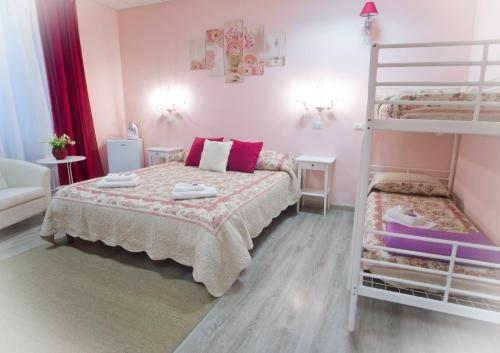 Vatican Rooms Accommodation Room Type - Quadruple Room