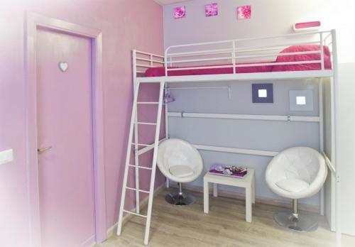 Vatican Rooms Accommodation Room Type - Triple Room
