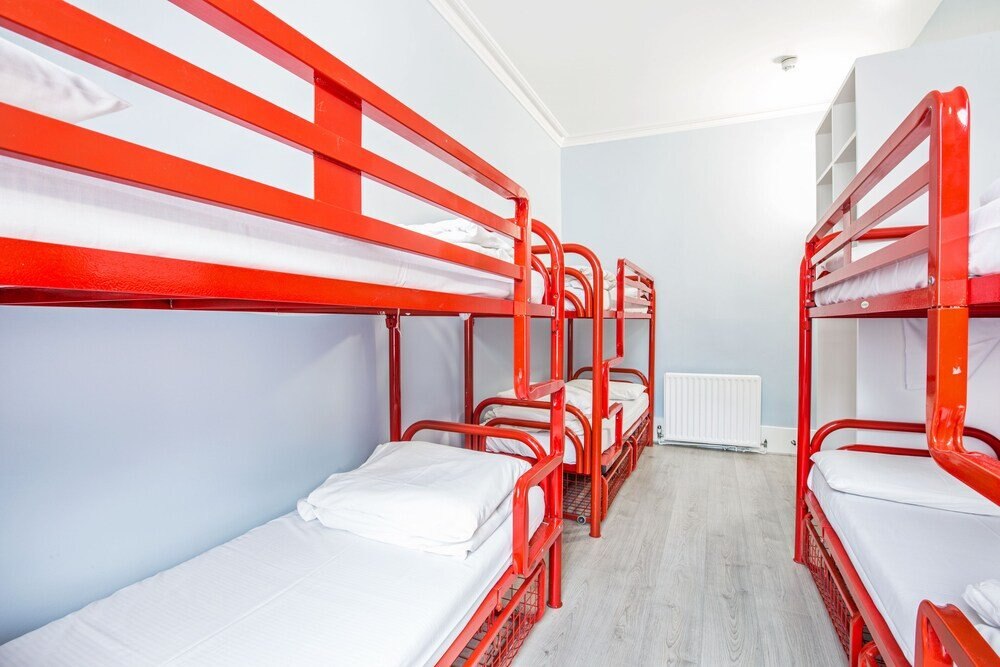 Astor Victoria Hostel 18 to 39 years Room Type - Bed in 6-Bed Mixed Dormitory Room Basic Room