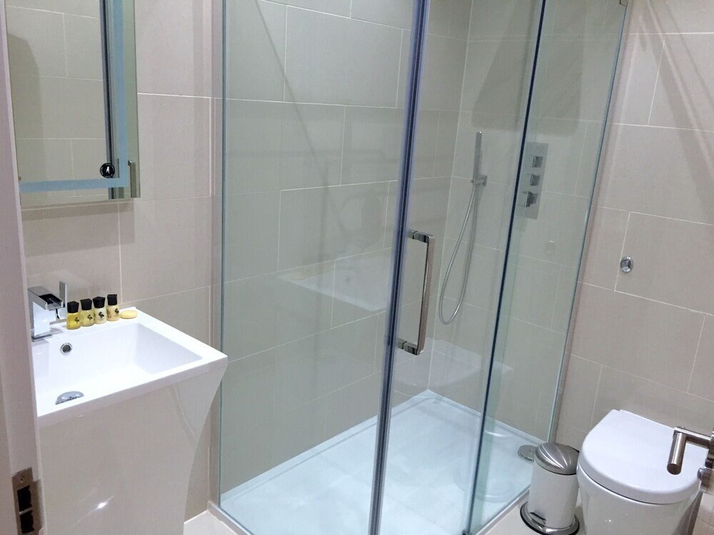 Belvedere Kings Cross Apartments - Tap to explore photos