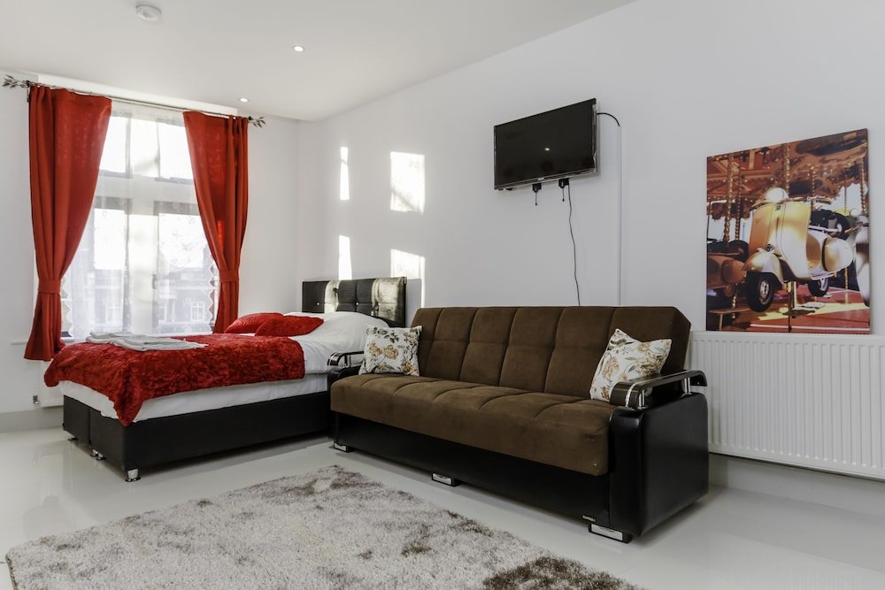City Gate Serviced Apartments - Tap to explore photos