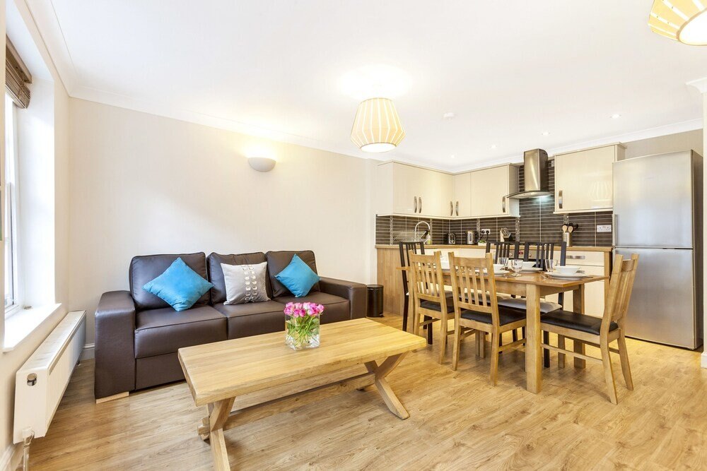 Club Living - Shoreditch & Spitalfields Apartments - Tap to explore photos