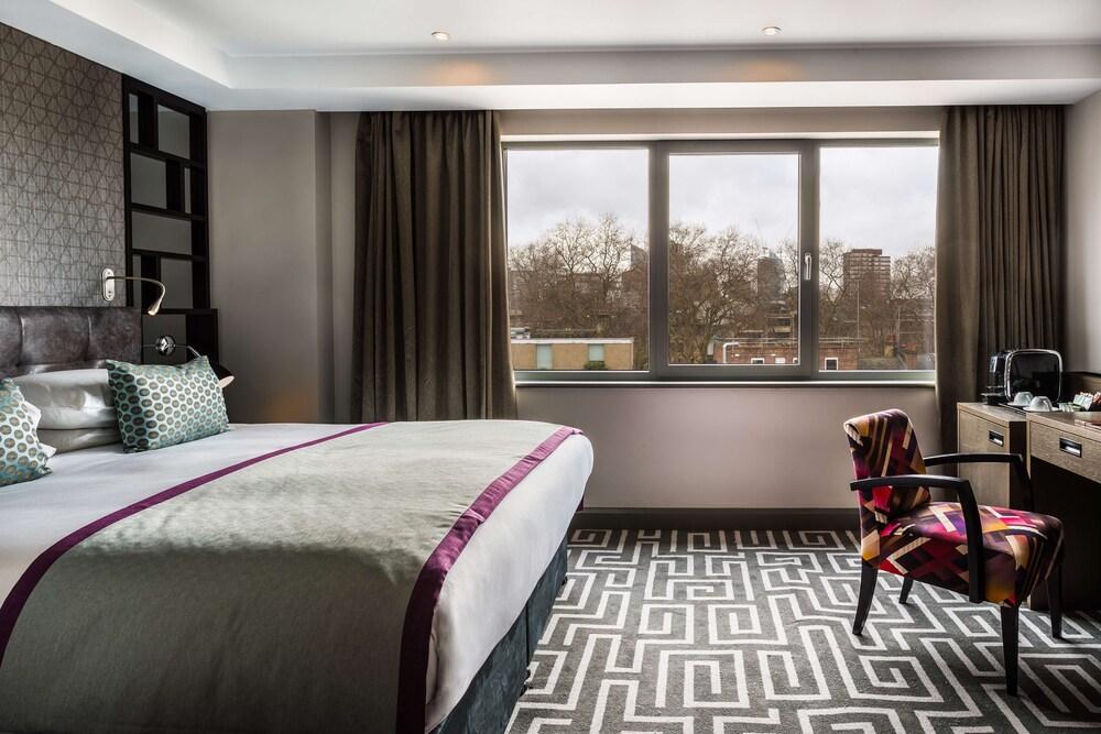 Courthouse Hotel Shoreditch Room Type - Deluxe Double or Twin Room, City View Courthouse Hotel Shoreditch Room Type - Deluxe Double or Twin Room, City View