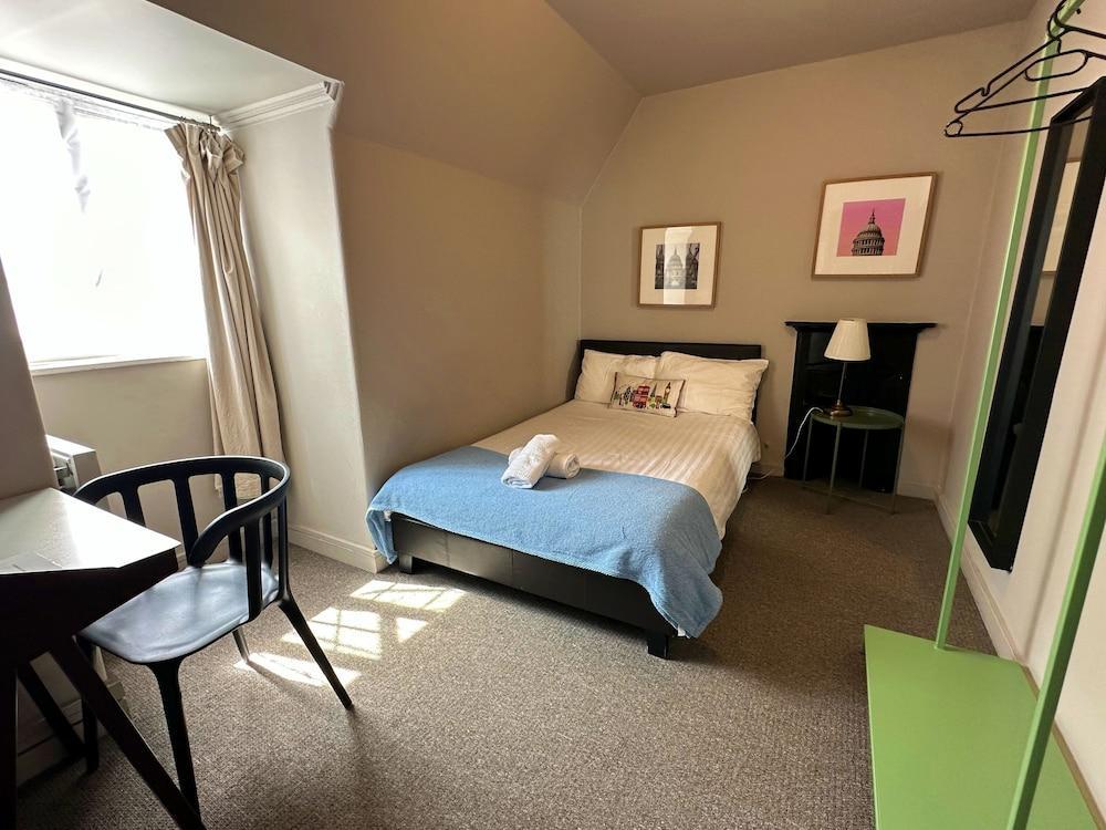Monopoly Accommodations Room Type - Classic Double Room, Shared Bathroom (15)