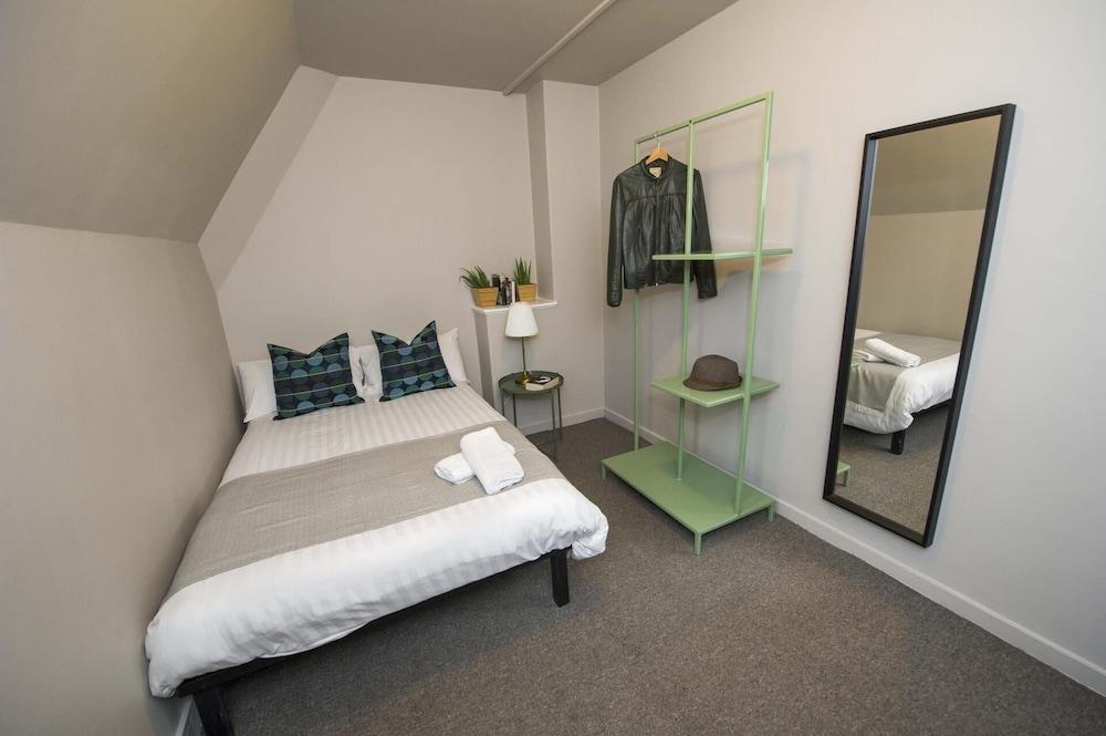 Monopoly Accommodations Room Type - Classic Double Room, Shared Bathroom (9)