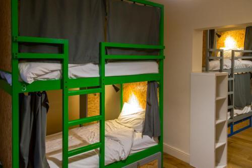 Park Villa Boutique Hostel - Tap to explore photos