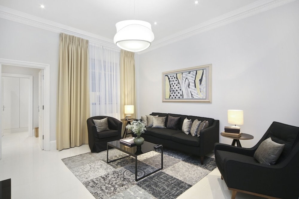 Queensgate Court Room Type - Standard Apartment, 3 Bedrooms (Lower Ground Floor) Queensgate Court Room Type - Standard Apartment, 3 Bedrooms (Lower Ground Floor)