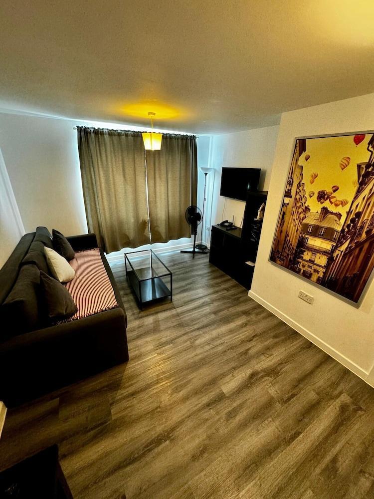 Stratford Luxury Apartments - Tap to explore photos