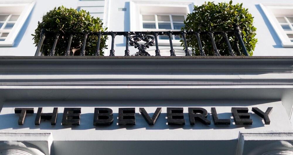 The Beverley Hotel - Tap to explore photos