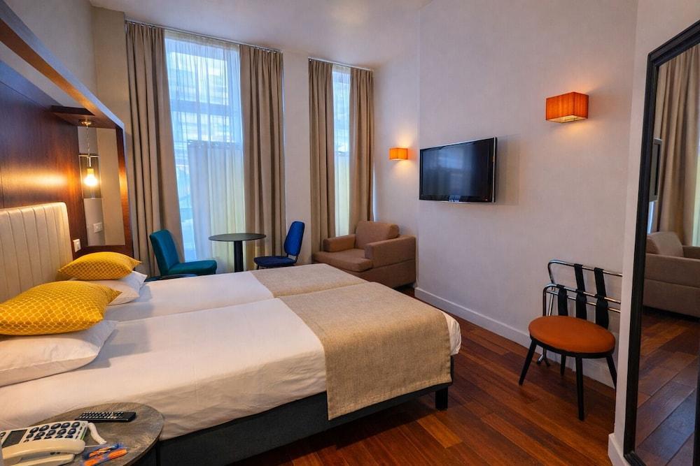 Appart Hotel Avalon Room Type - Studio, 1 Queen Bed with Sofa bed