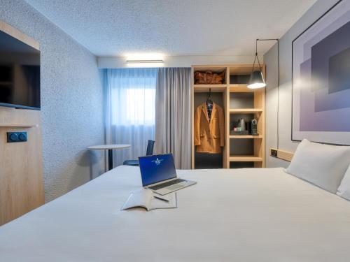 Hôtel ibis Orly Chevilly Tram 7 - Tap to explore photos