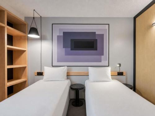 H Room Type - Standard Room with Two Single Beds