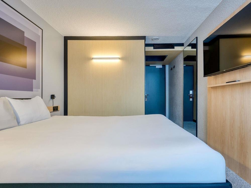 Hôtel ibis Orly Chevilly Tram 7 Room Type - Superior Room, 1 Double Bed with Sofa bed