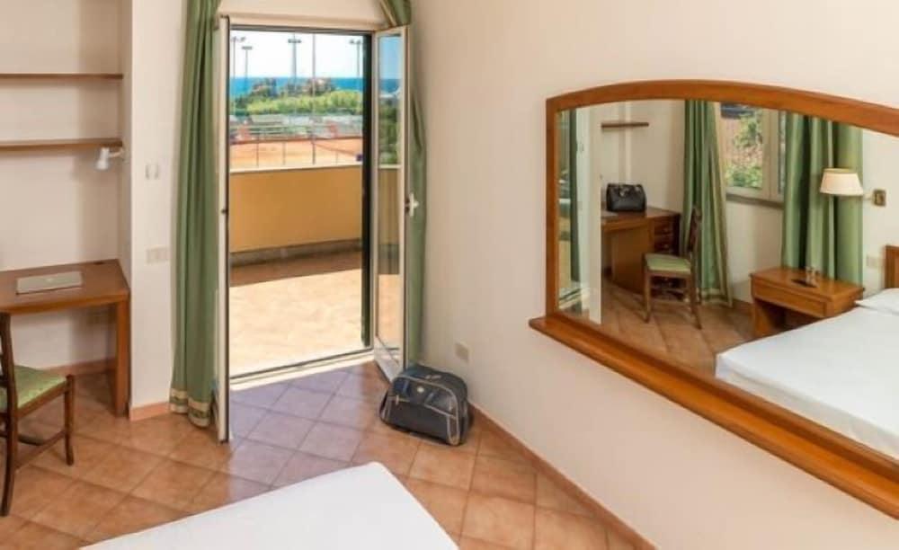 Hotel Baia Del Sole Room Type - Superior Double Room