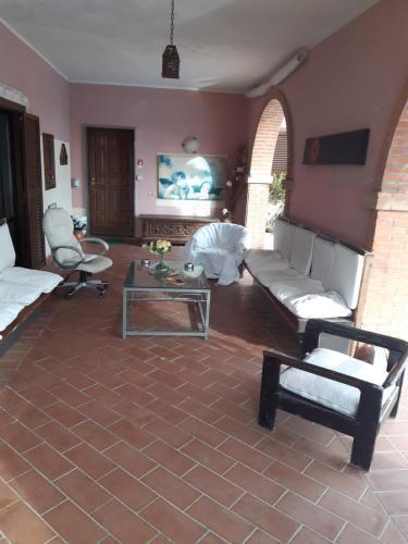 B&B Villa Giovanni - Tap to explore photos