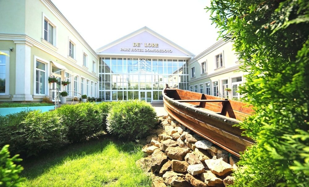 De`Lore Park Hotel Domodedovo - Tap to explore photos