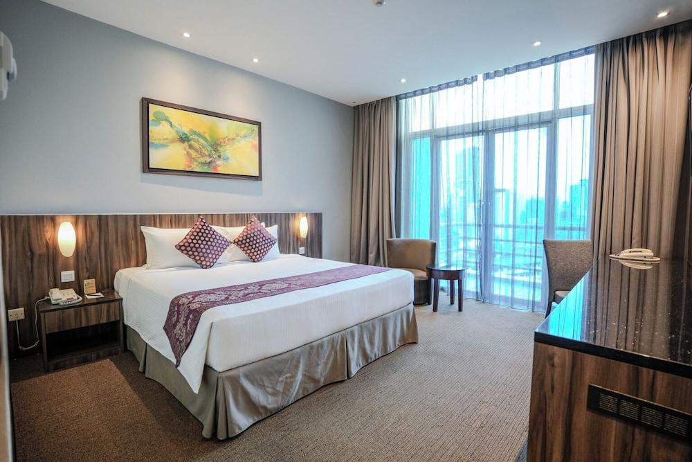 Hotel Royal Kuala Lumpur Room Type - Deluxe Double or Twin Room Hotel Royal Kuala Lumpur Room Type - Deluxe Double or Twin Room