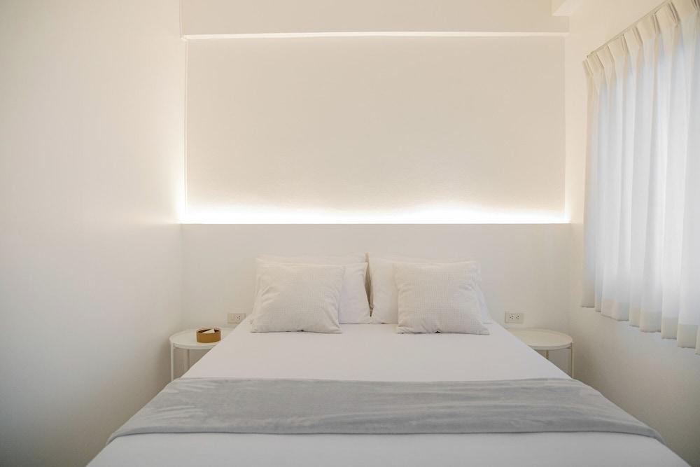 HAO HOSTEL PHUKET Room Type - Deluxe Room, Mountain View