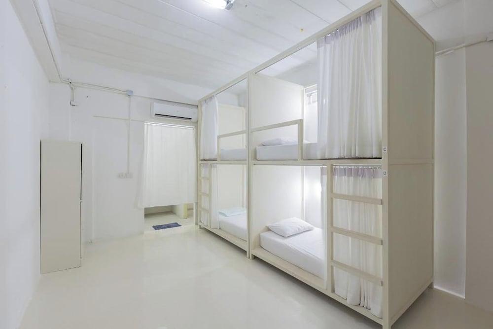 HAO HOSTEL PHUKET Room Type - Suite