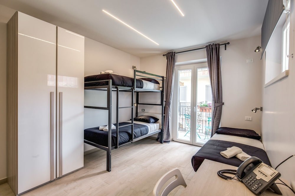 The Bricks Rome Room Type - Triple Room, Private Bathroom The Bricks Rome Room Type - Triple Room, Private Bathroom