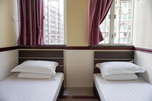 Hang Ho Hostel - Tap to explore photos