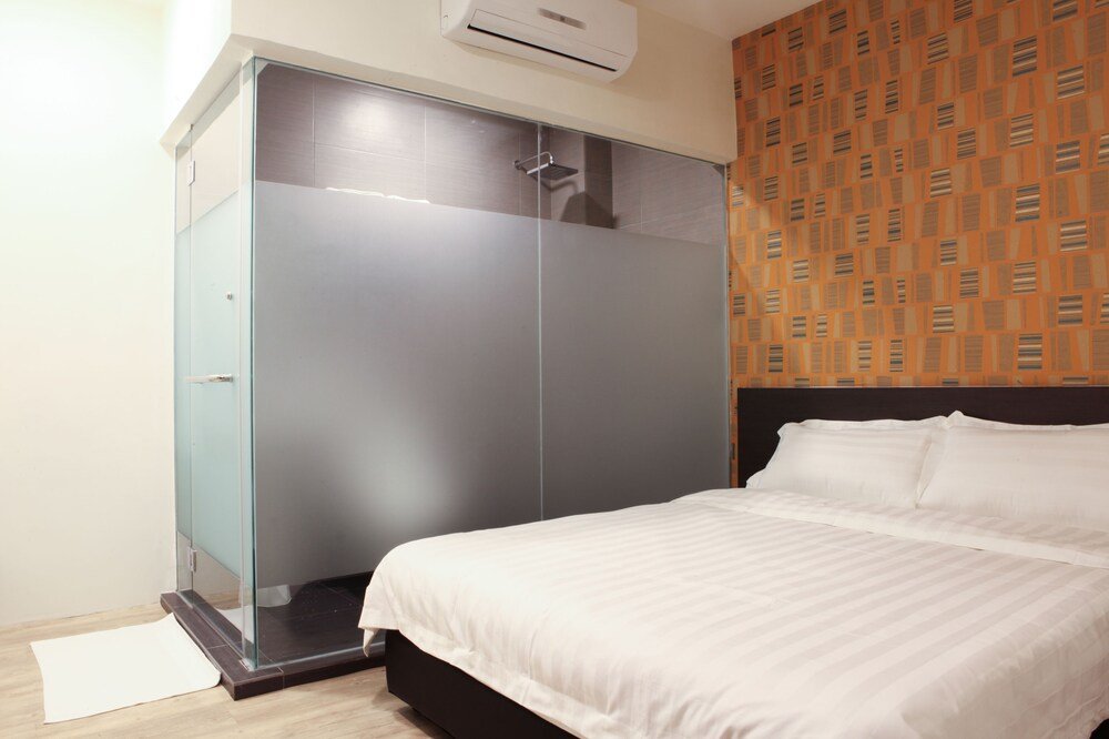 Hotel Mezzo Room Type - Standard Queen