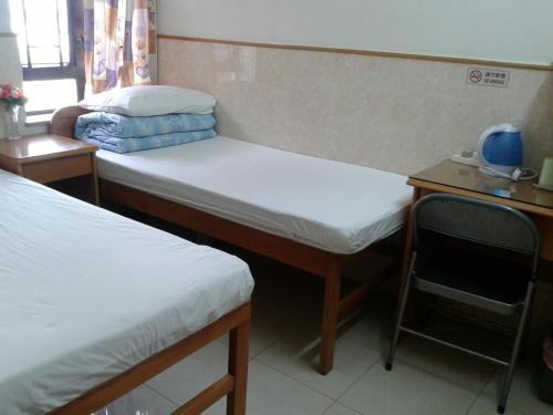 Johnson Hostel Room Type - Standard Twin Room