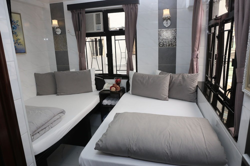 V Inn Room Type - Comfort Family Room