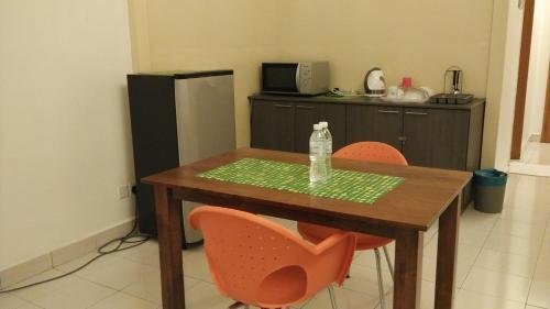 Richone Maluri Private Hotel - Tap to explore photos