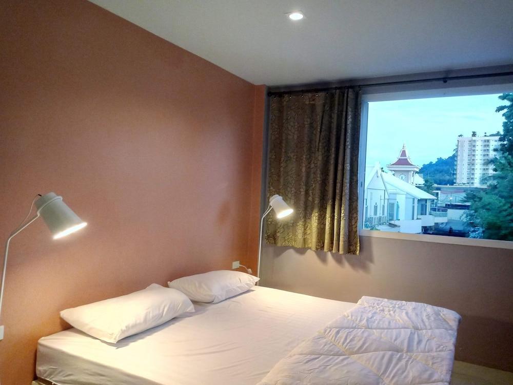 In Phuket House Room Type - Triple Room, Garden View
