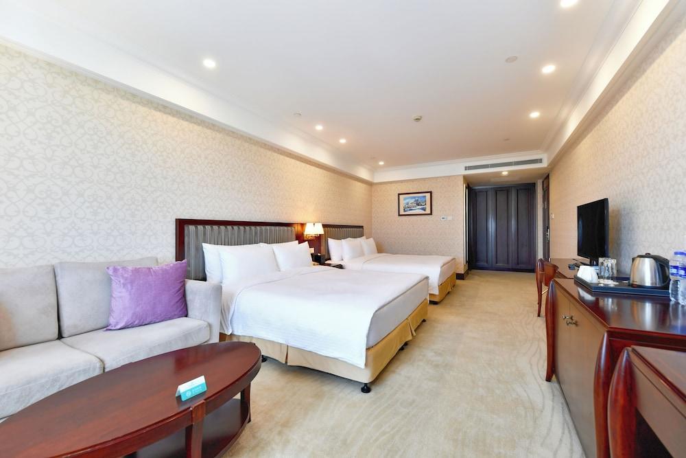 Evergreen Laurel Hotel Shanghai Room Type - Family Room