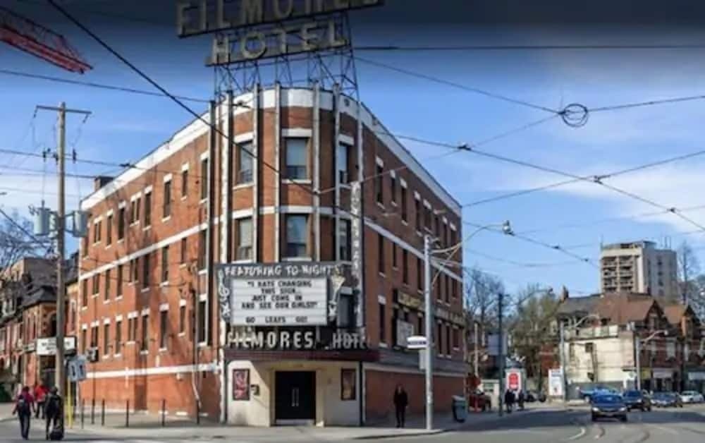 Filmores Hotel - Tap to explore photos