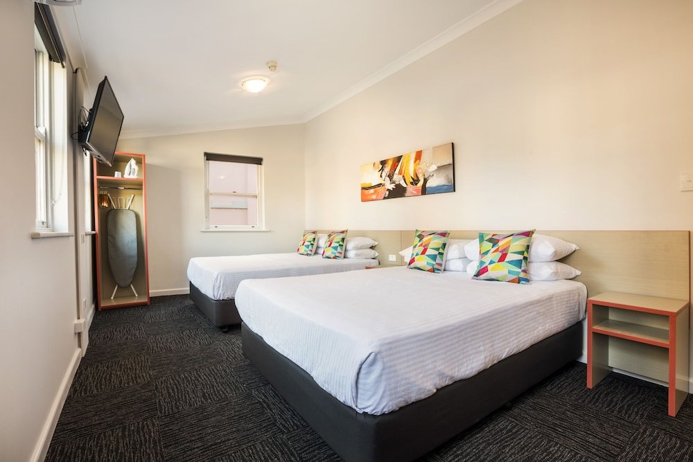 Granville Hotel Room Type - Economy Twin Queen with Shared Facilities